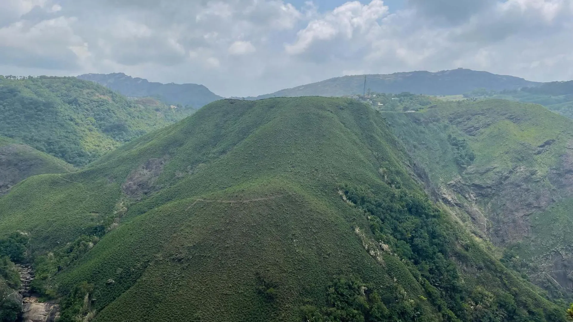 ゲストハウス Cloud Vagamon 3 Bedroom Cottage
